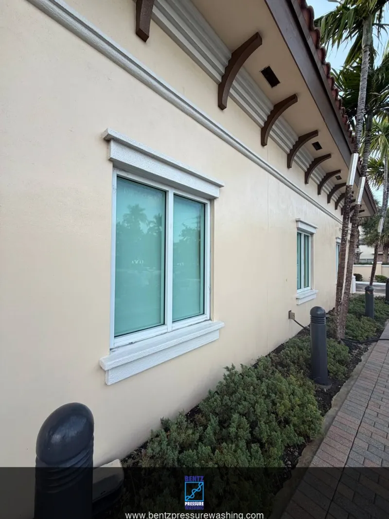 Commercial building exterior after Bentz exterior cleaning